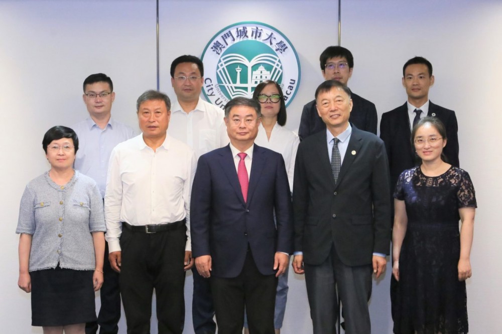president delegation visit qingdao university